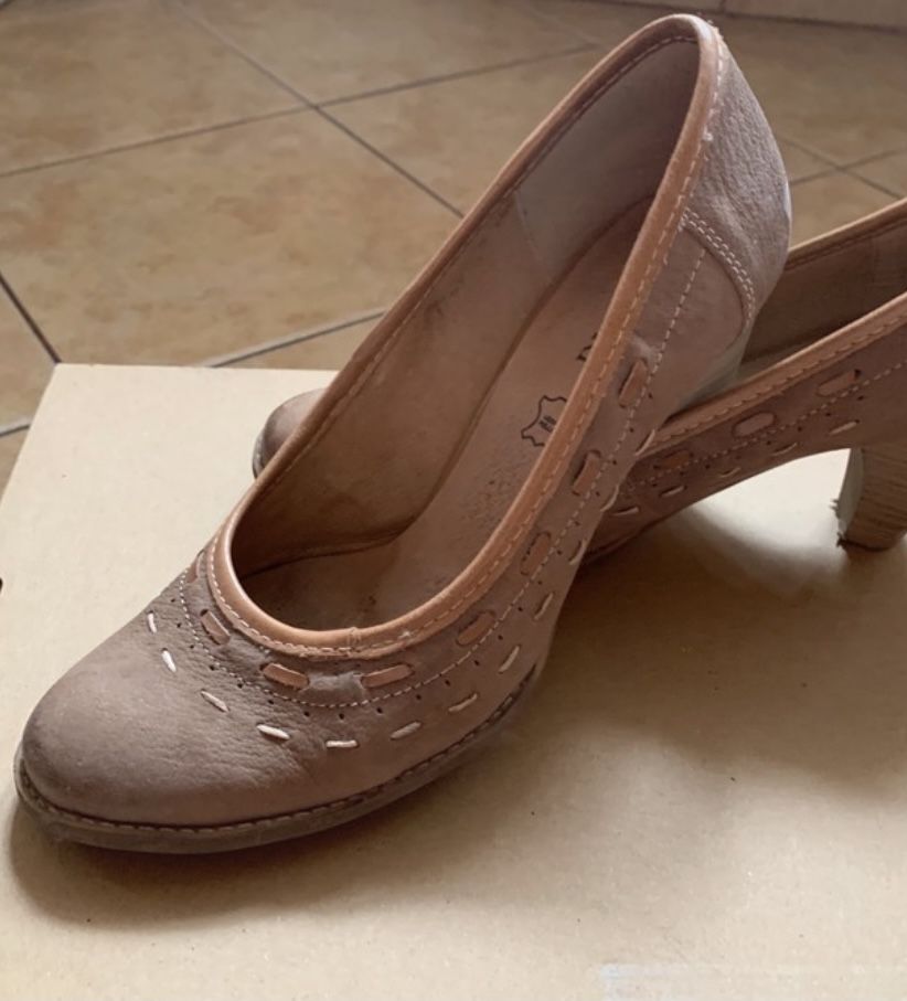 Buty czółenka Lasocki, skóra