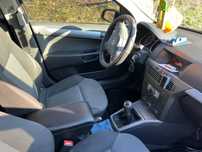 Продам Opel Astra h 1.8