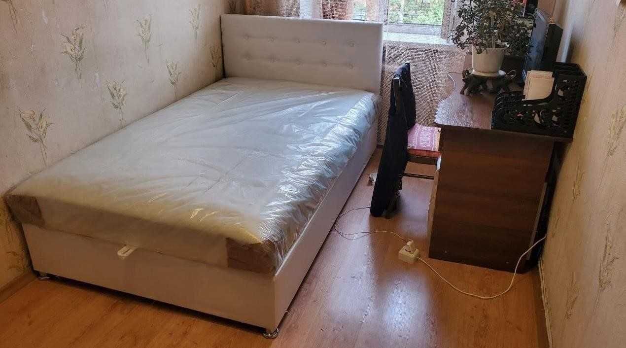 Ліжко Двуспальне з Ортопедичним Матрацом кровать