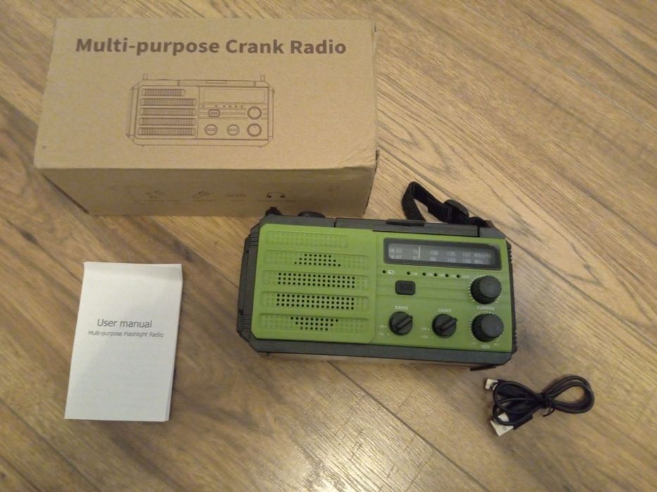 Radio akumulatorowe 8000 mAh AM, FM Givoust 3 PRO, latarka, solar