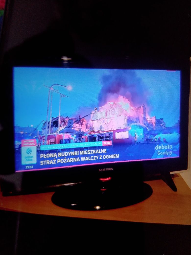 Sprzedam telewizor 32 całe
