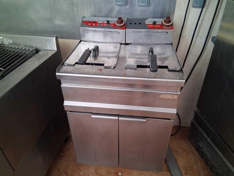 Fritadeira Dupla Perto's Trifásica (6000W por resistência)