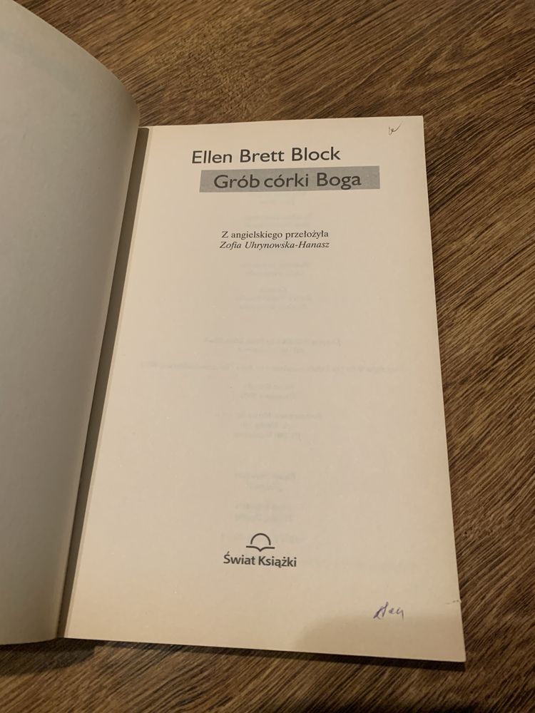 „Grób córki Boga” Ellen Brett Block