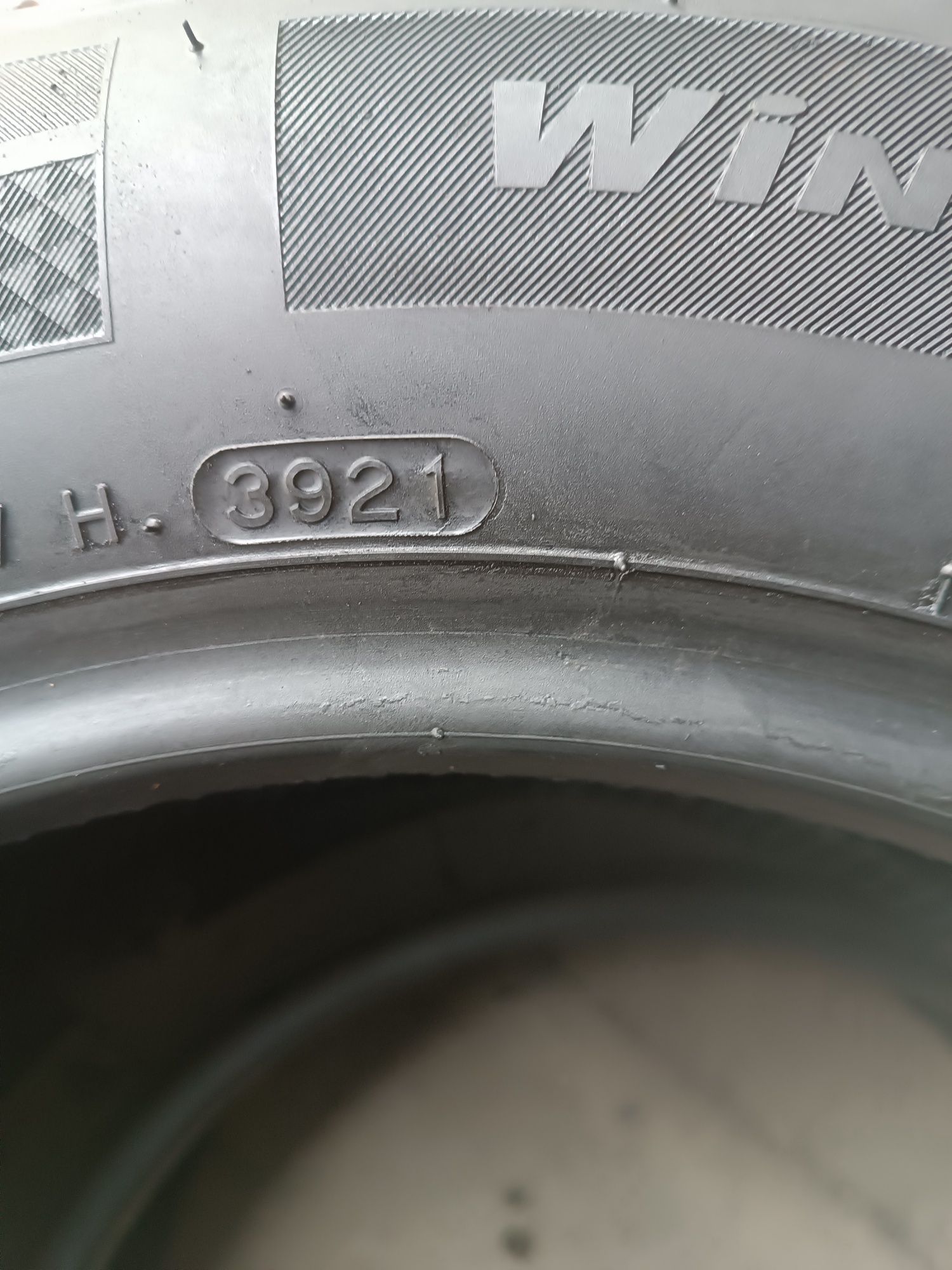 Sprzedam prawie nowe opony Hankook 185/65 r15