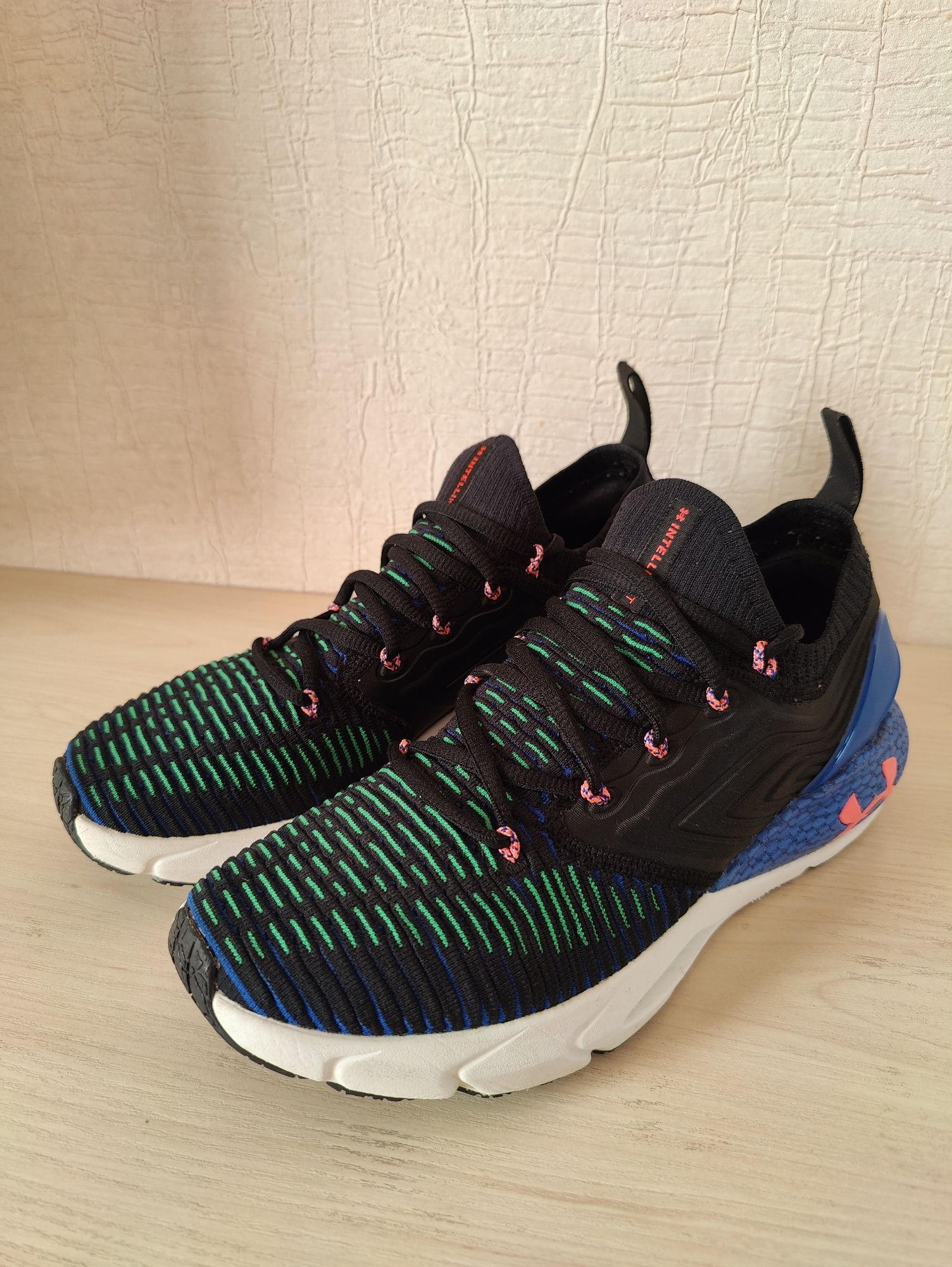 Under Armour Hovr Phantom 2 IntelliKnit
