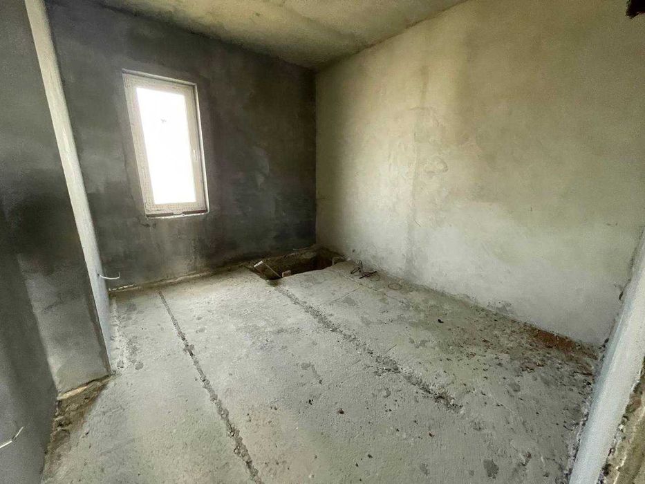 Будинок с.Підгородне, 166 м2 і ділянка 9 сот.