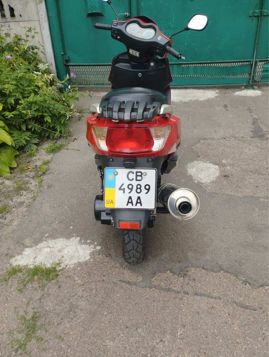 Продам скутер 150 кубів