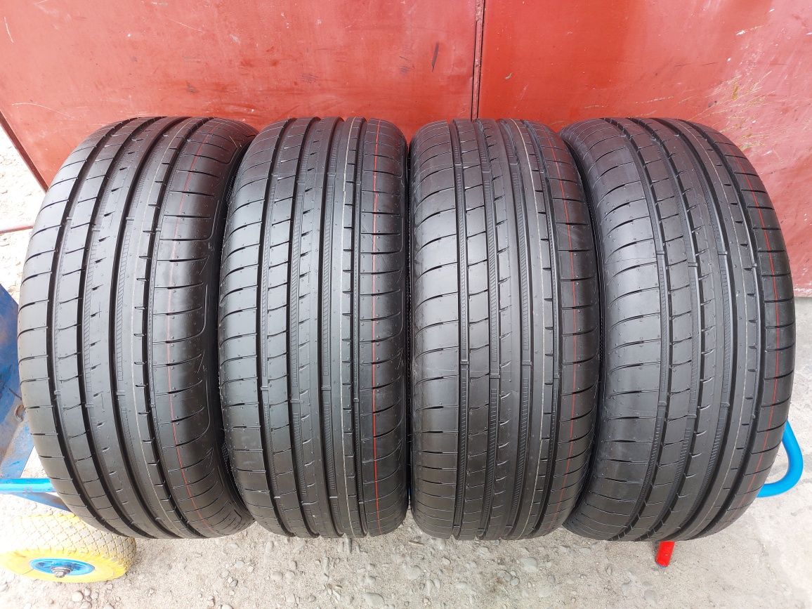 235/45/19 R19 XL GoodYear Eagle F1 4шт ціна за 1шт літо шини нові