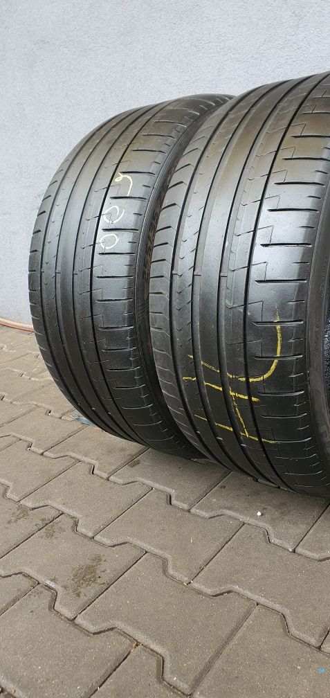 255/35/20 Pirelli
