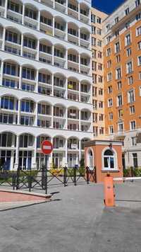 Продам 1-комнатную квартиру в ЖК Виа Рома с красивой арочной лоджией!