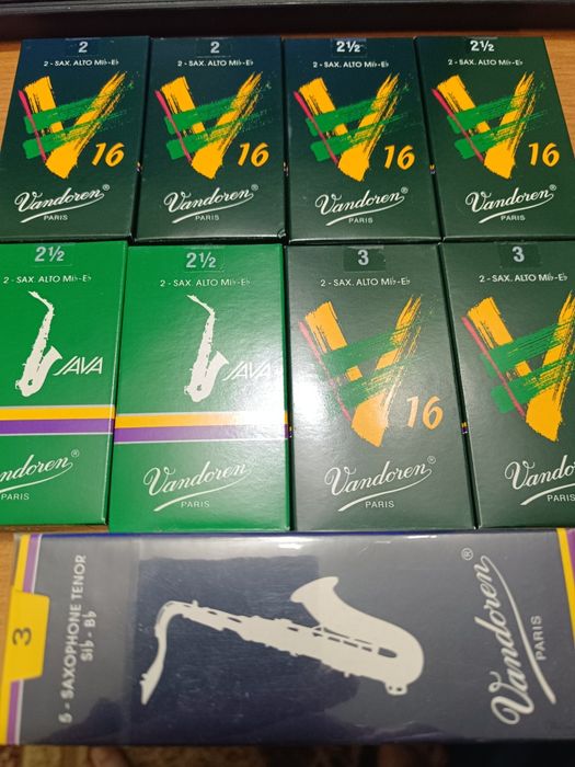 Продам тростини для альт саксофона,  кларнета