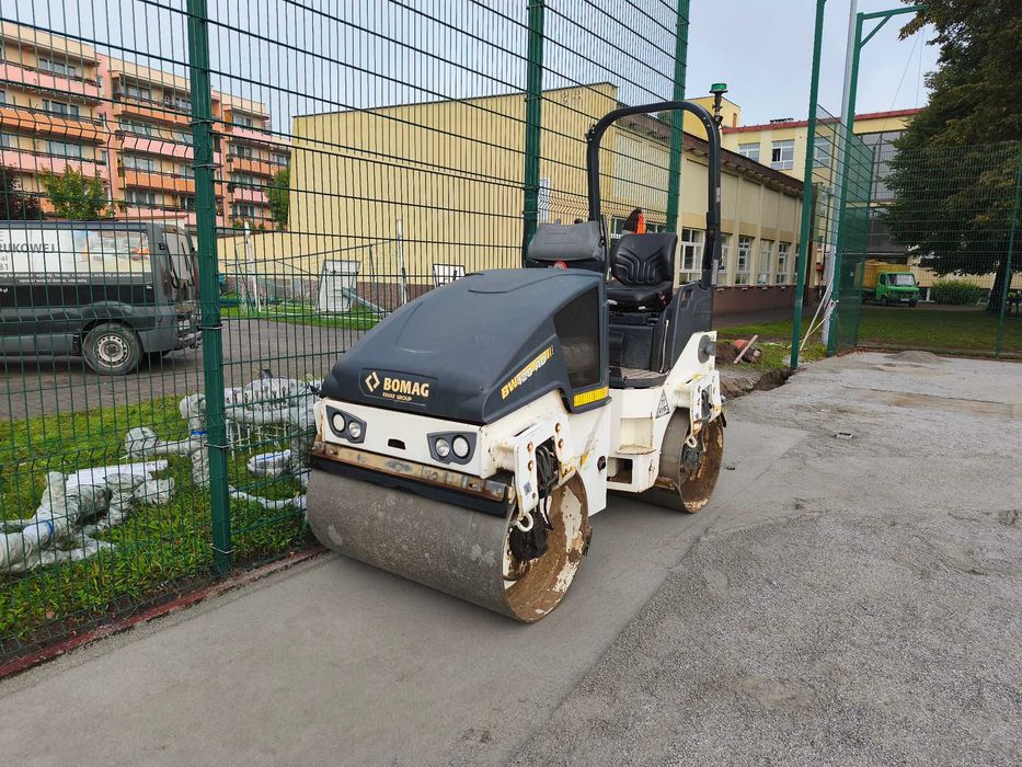 Walec Drogowy Wynajem Bomag BW120AD Zagęszczarka Rębaki Konin Koło