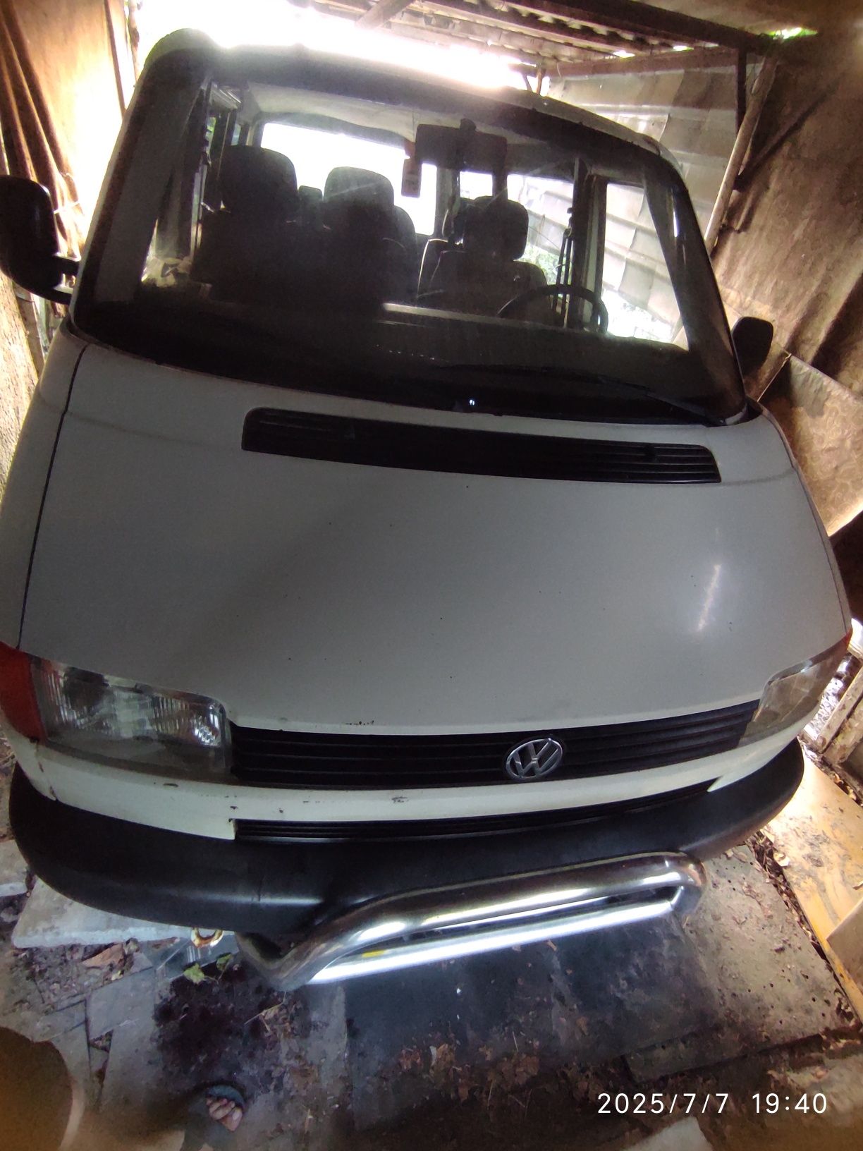 Volkswagen transporter t4 1.9td 2000год