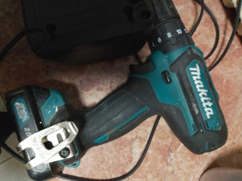 Wkrętarka udarowa Makita 10,8V. Stan bardzo dobry.