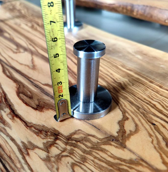 Wieszak na ubrania ,drewno oliwne