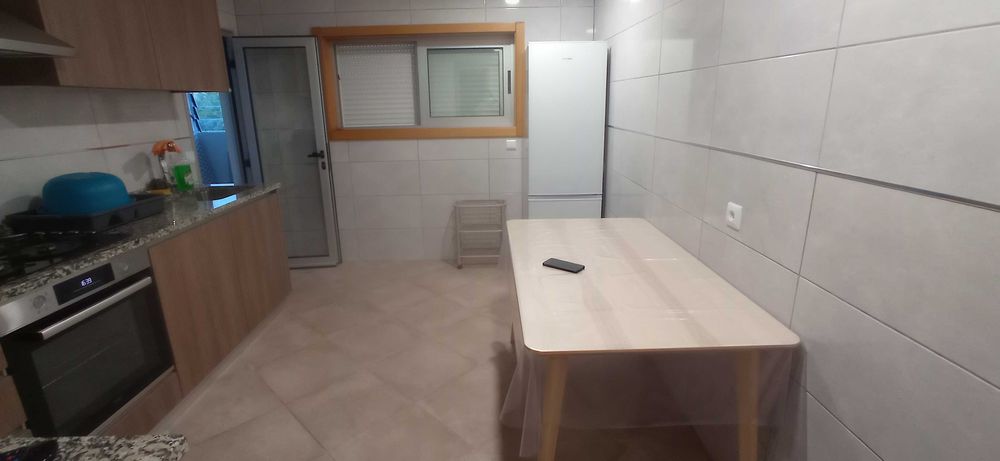 Arrendo Quartos - Chaves