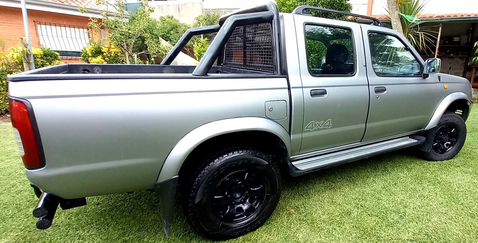 Nissan navara D22