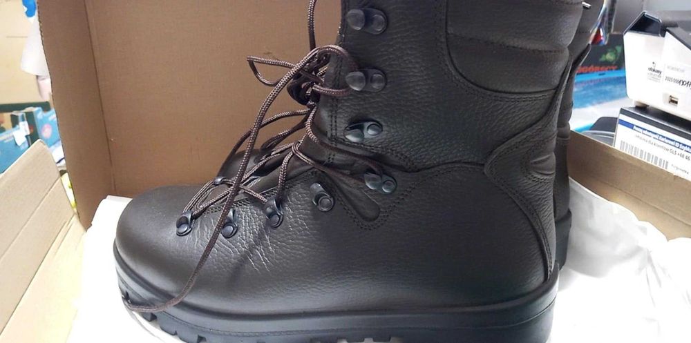Buty , trzewiki wojskowe wz 933A rozmiar 27 / 42