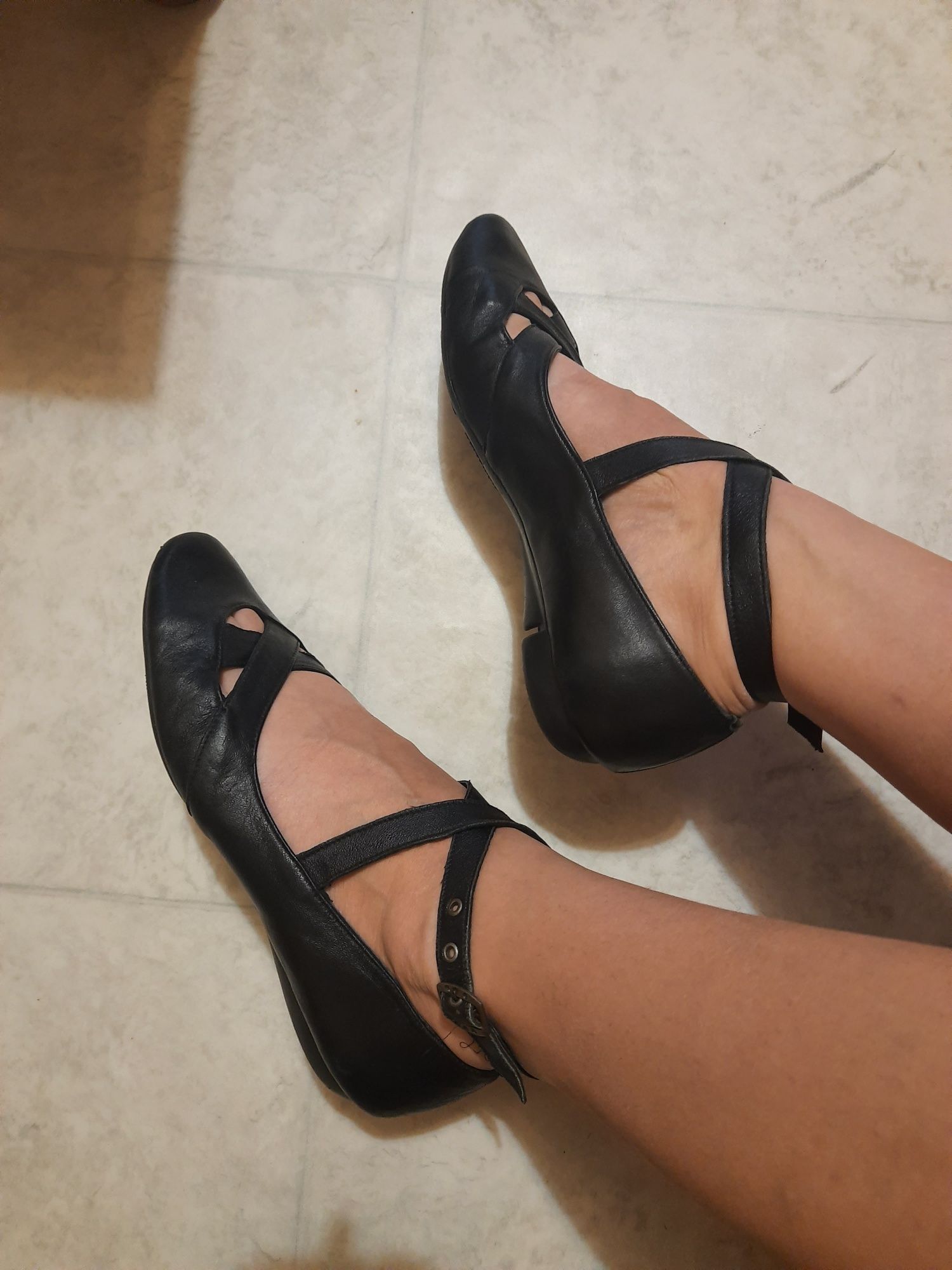 Новые женские туфли,  кожанные туфли 40р.