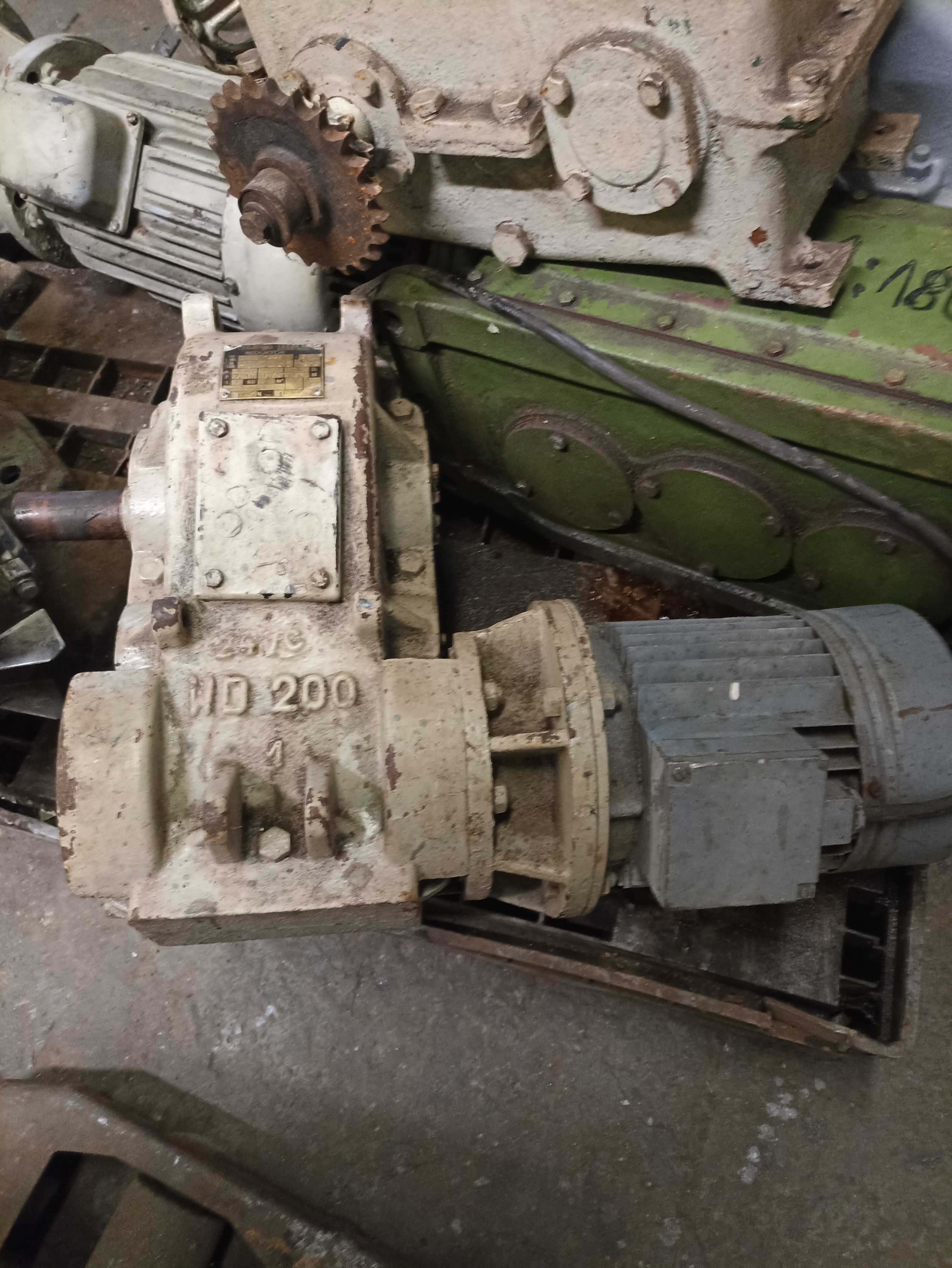 Przekładnia WD 200 ZNM  z silnikiem   1 : 24