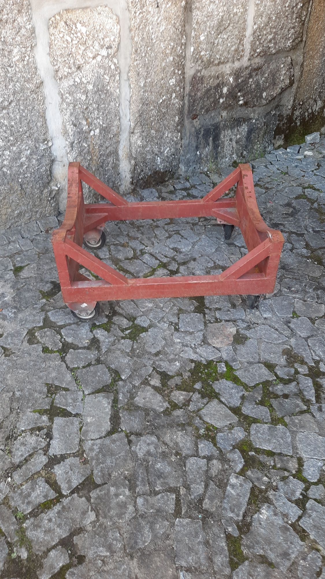 Carrinho para transporte de coisas grandes e pesadas