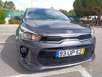 Kia Rio 1.4 90cv - 2018 - Cinza Escuro - Económico e Fiável