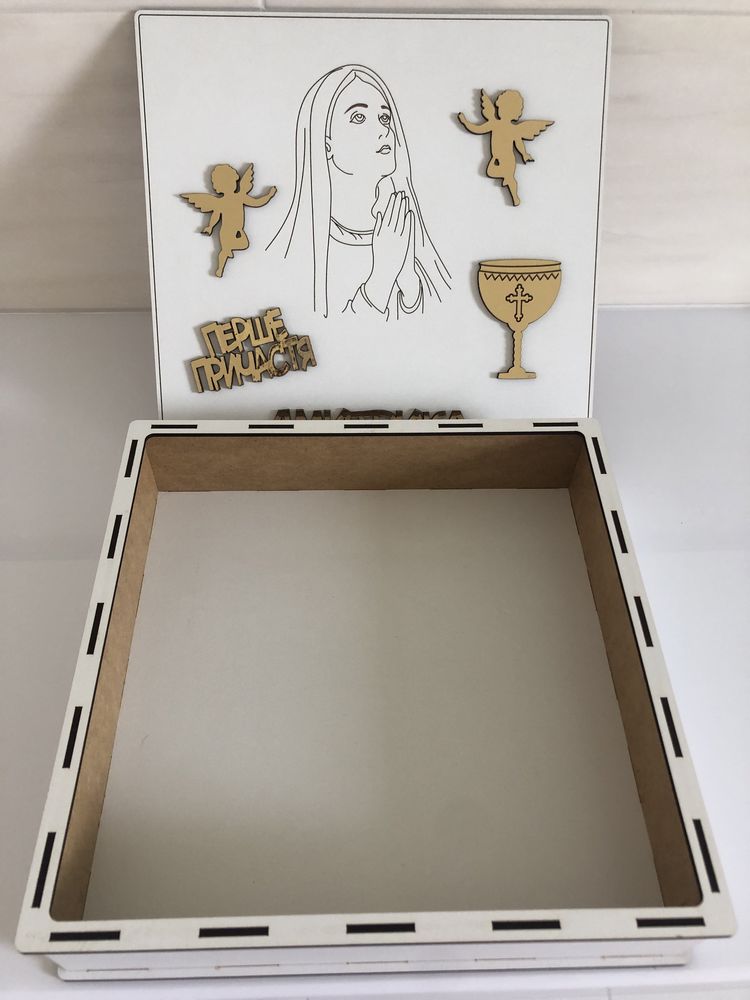Подарункова коробка