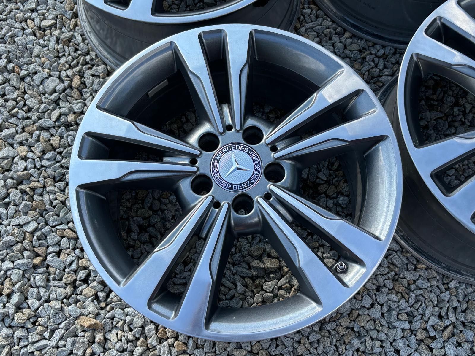 ALUFELGI 17" 5x112 OEM Mercedes CLA GLA A B C*Czujniki TPMS* Stan bdb