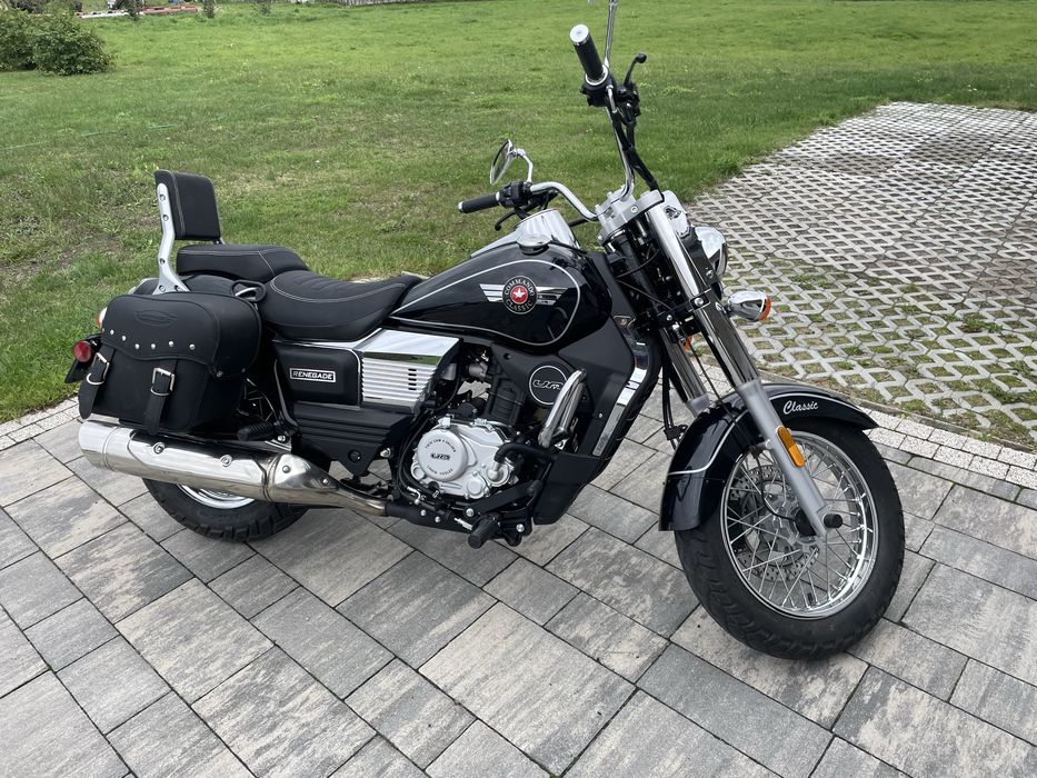 UM Renegade Classic Commando 125