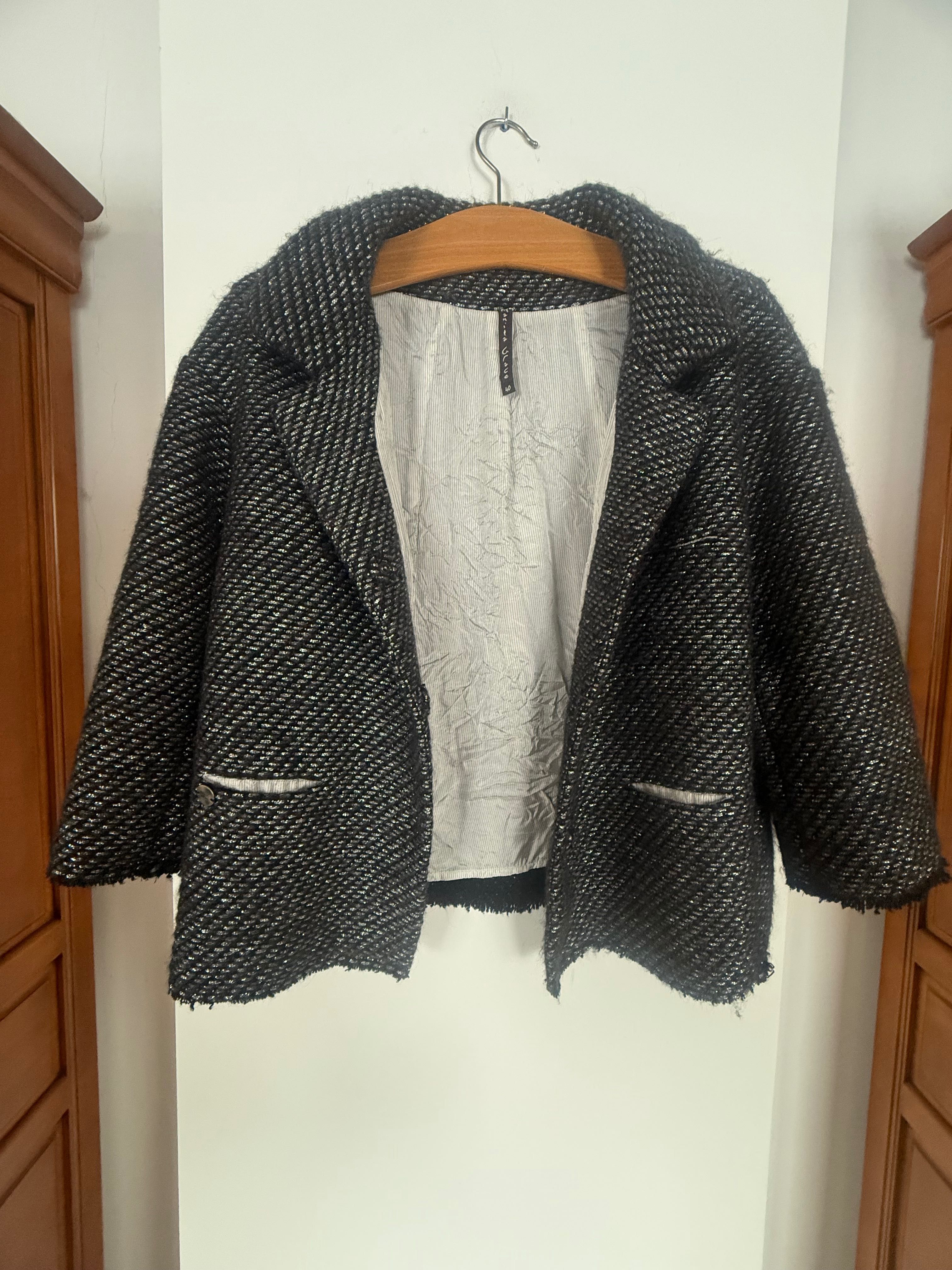 Uroczy żakiecik Manila Grace w stylu vintage
