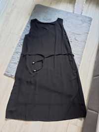 Sukienka czarna zwiewna na podszewce M/L