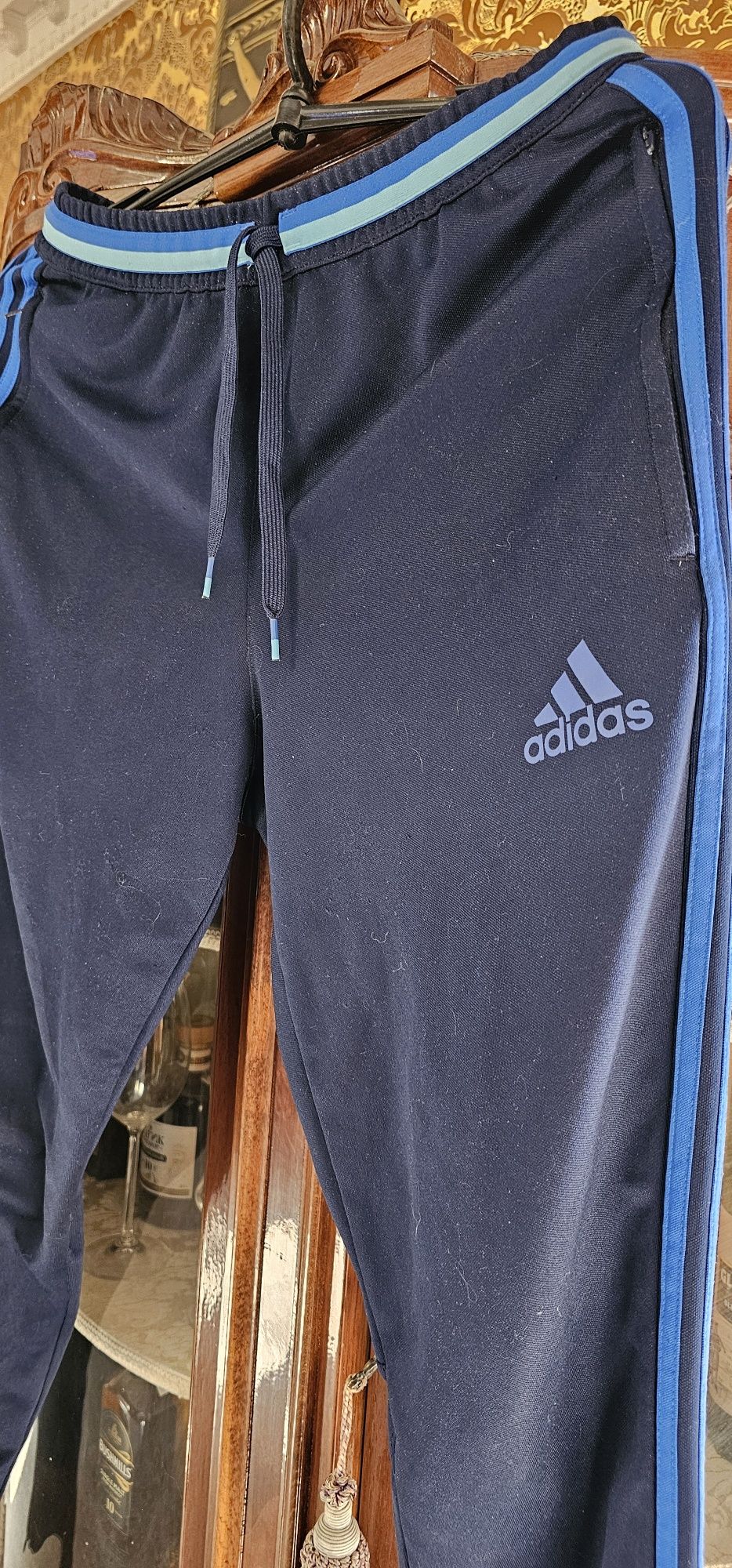 Брендовый спортивный костюм Adidas