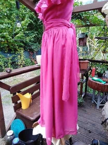 suknia różowa długa