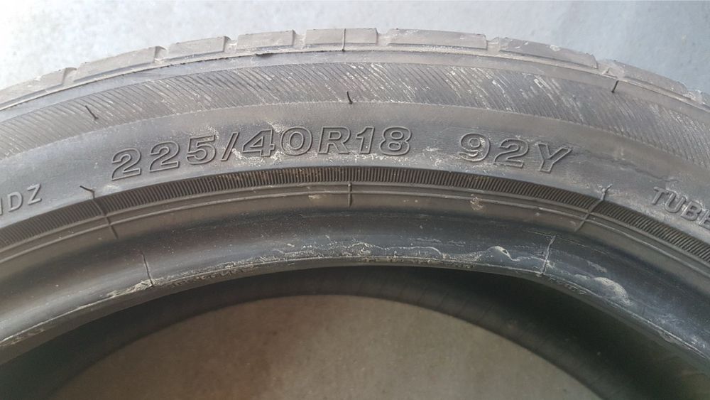 Літні шини 2 шт. 225/40 R18 Bridgestone Potenza S001