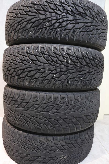 Зимова гума Nokian Hakkapeliitta R2 205/55 R16
