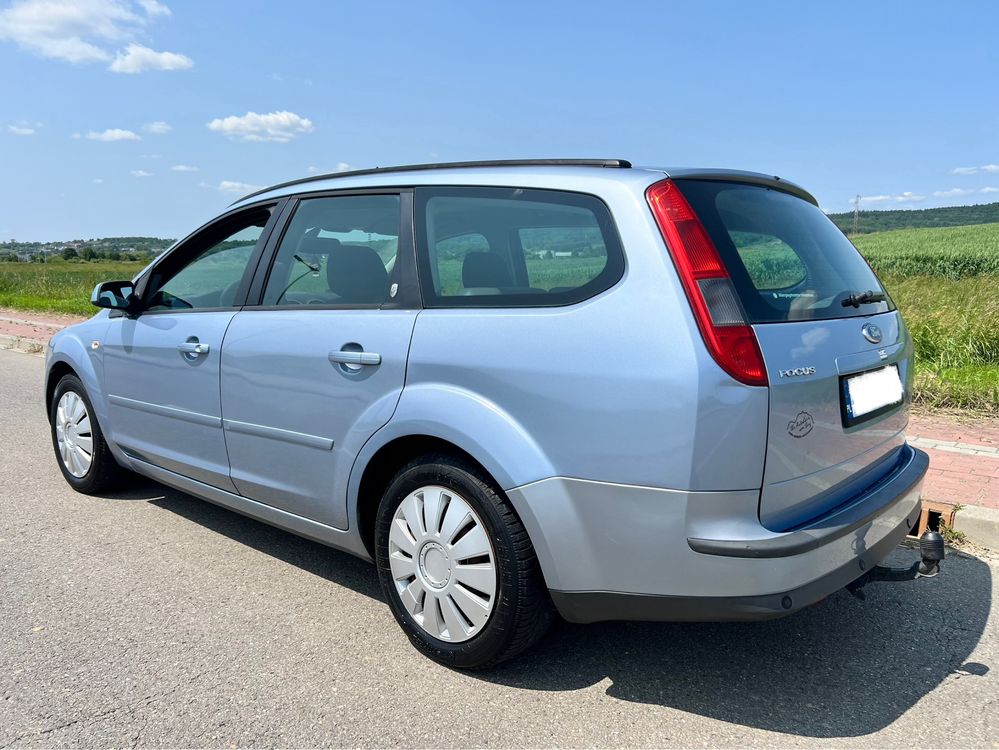 Ford Focus Mk2 2.0B 145km Klima/Hak 2005r.