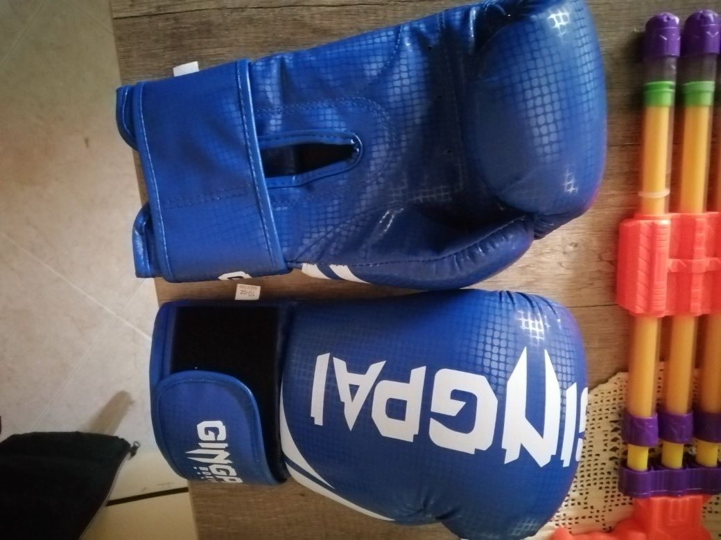 Luvas pezinhos e cintos