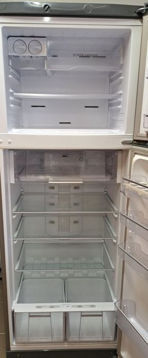 Холодильник Hotpoint Ariston ноу фрос на запчастинит