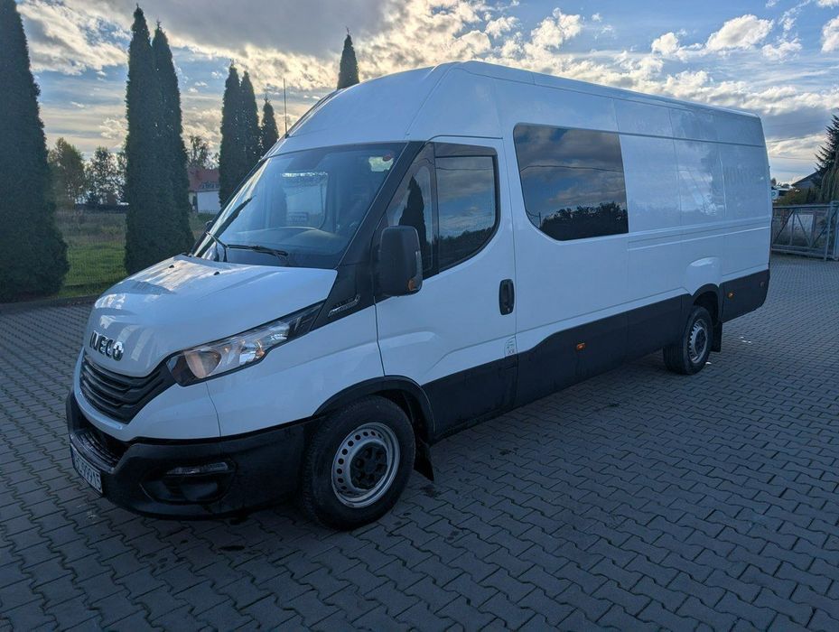 Iveco Daily 35S18  Maxi Brygadówka 3,0 180KM automat klima kamera 6 osobowa