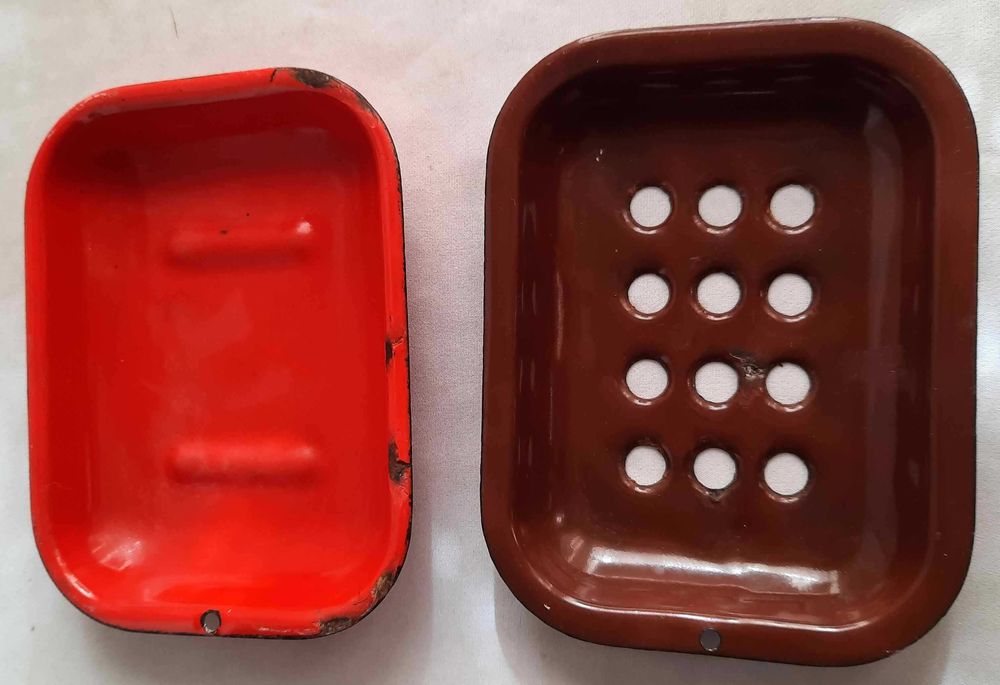 Olkusz Mydelniczka z Podstawkiem Emalia Klasyk PRL Vintage