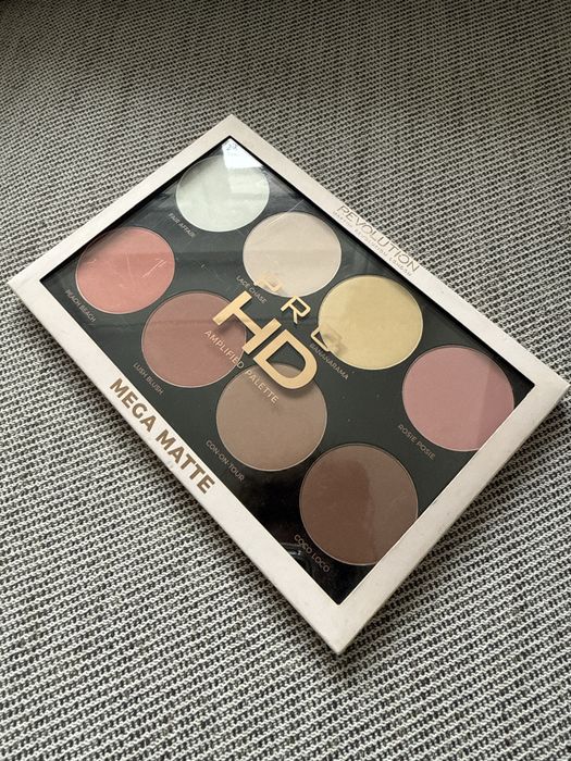 Makekup Revolution HD PRO paletka do konturowania puder bronzer róż