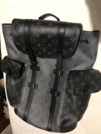 Bolsa/mochila Louis Vuitton modelo Christopher PM