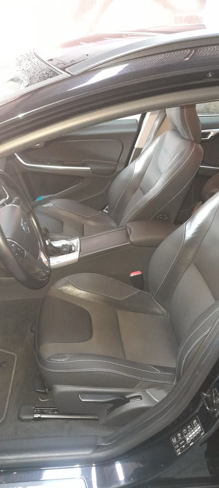 Volvo v60 d3 r-design
