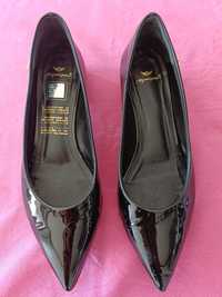 Sapatos pretos Miguel Vieira