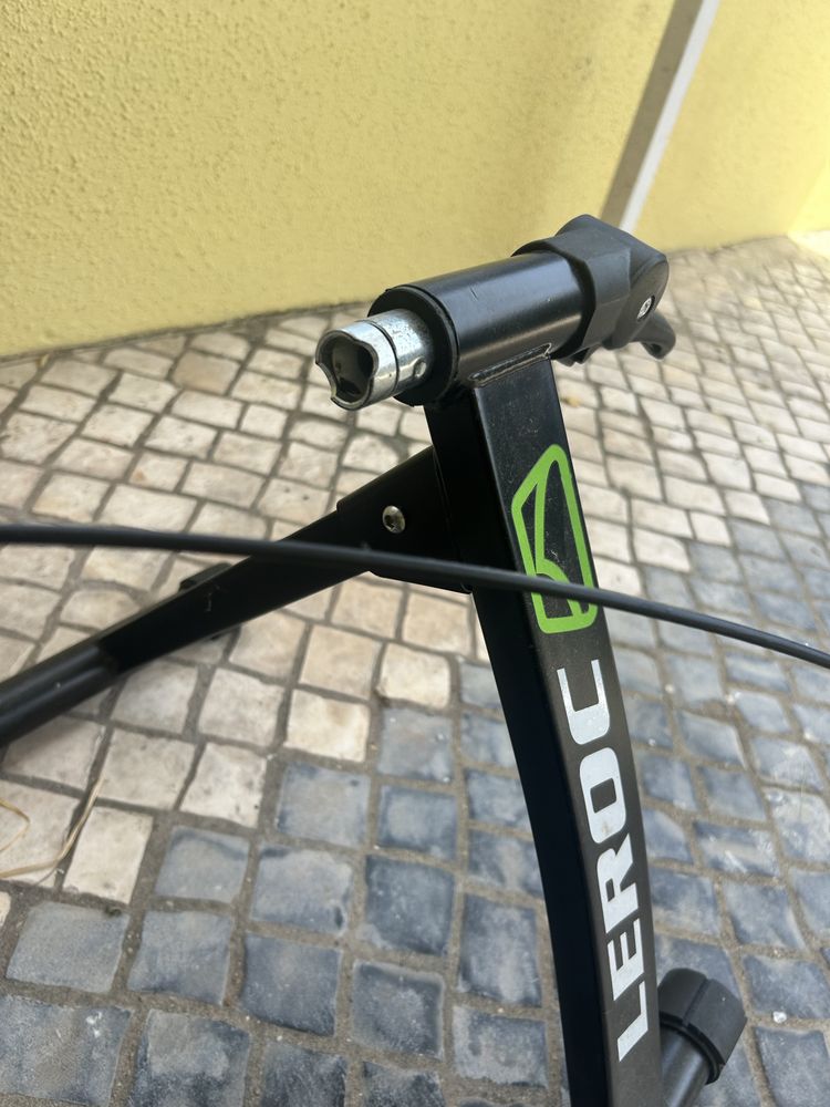 Rolo de treino de bicicleta