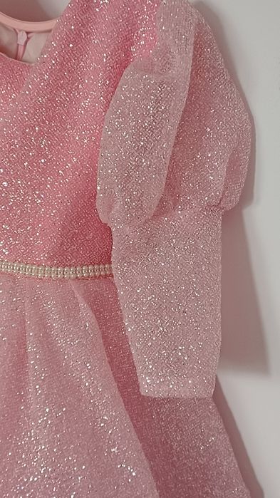 Сукня для дівчинки святкова