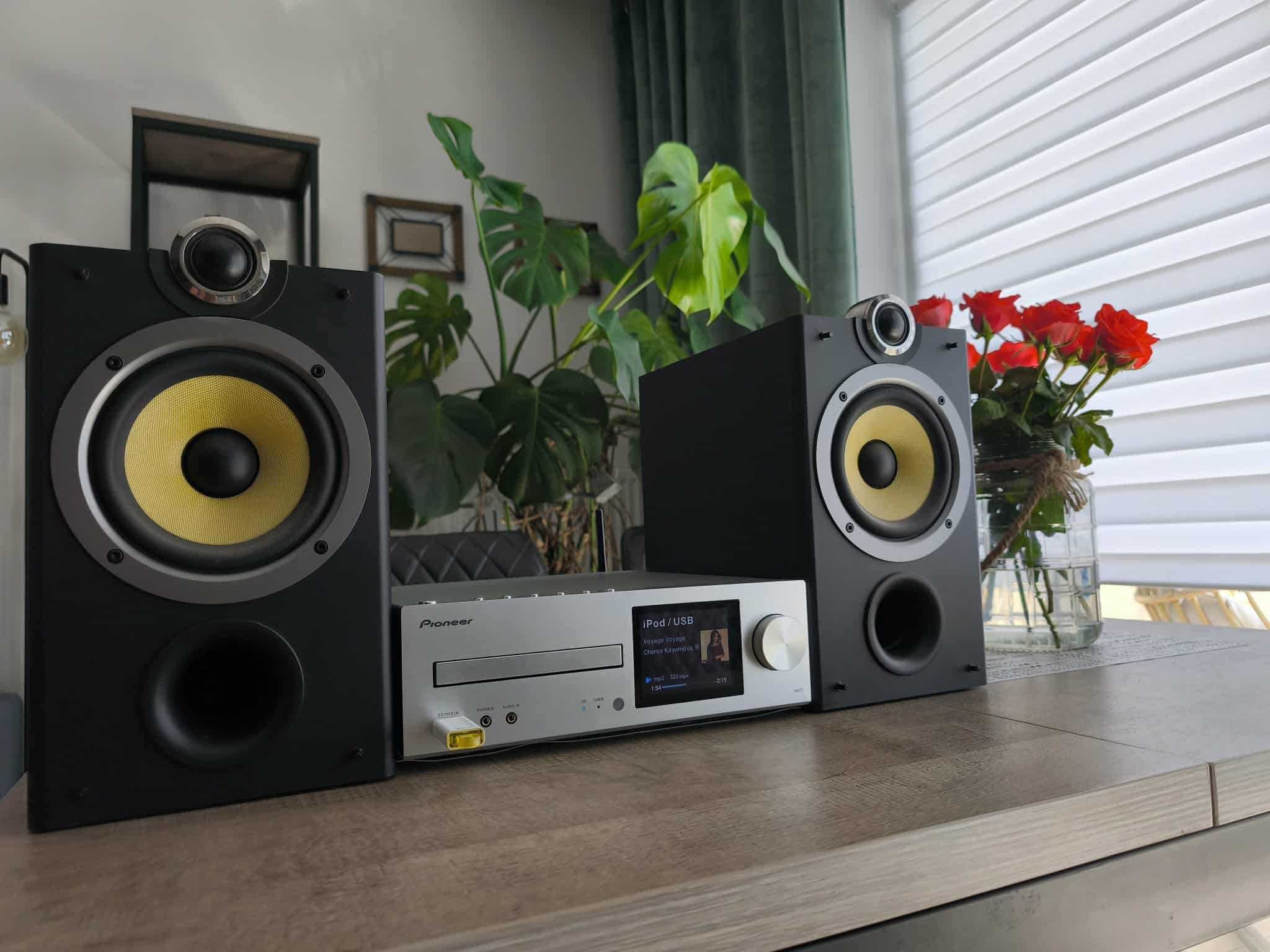 Pioneer X-HM72 + Philips MCi8080 (bardzo dobra jakość dźwięku)