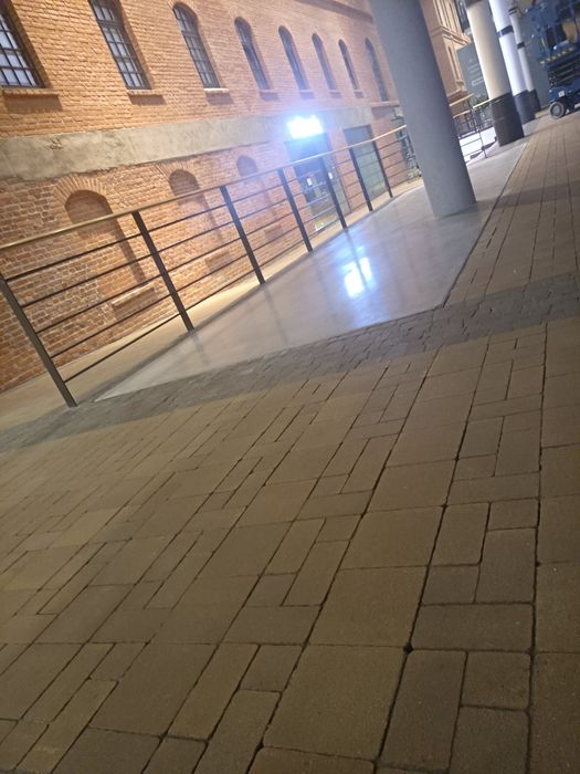 Posadzki Przemysłowe/Małe i Duże Metraże.  Wolne Terminy