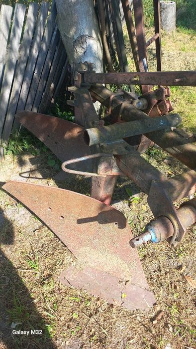 Плуг 2х корпусний