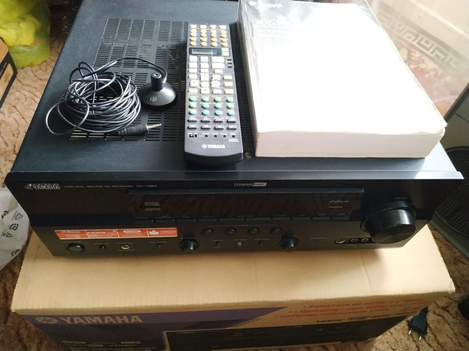 AV-ресивер 7.2 Yamaha RX-V863
